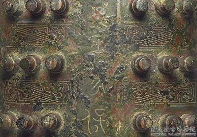 图片[3]-Refined clay inkstone encased in a bronze bell, Qing dynasty (1644-1911)-China Archive